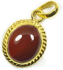 Pendentif Naturel en Cornaline Panchdhatu - Élégance et Bienfaits