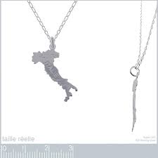 Pendentif Carte d'Italie en Argent - Élégance et Passion