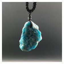 Pendentif en Apatite Rugueux - Éclat Naturel