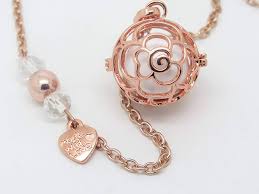 Bola de Grossesse Couleur Perles - L'élégance pour les futures mamans