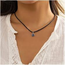 Pendentif Oculaire Noir Femme - Élégance Bohemia