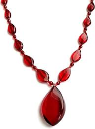 Collier Pendentif Ambre Élégant : La Bijouterie Naturelle