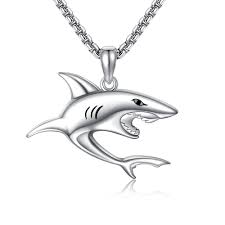 Pendentif Requin en Argent Sterling - Élégance et Originalité