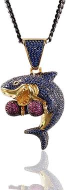 Pendentif Requin en Plaqué Or avec Zirconium - Élégance et Style