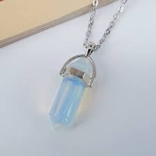 Pendentif Amulette Hexagonale en Pierre Précieuse - Énergie et Élégance