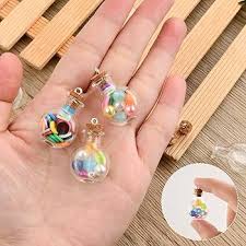 Pendentif en Petite Fiole : Élégance et Personnalisation