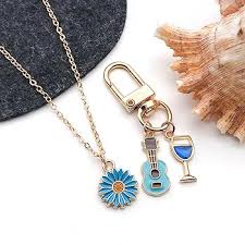 Breloques Emaillées : Créez des Bijoux Uniques