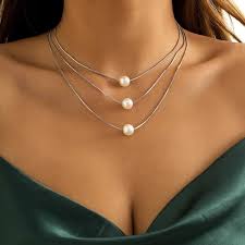 Collier Flottant Wendalern avec Pendentif Minuscule en Perle