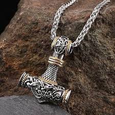 Collier Inoxydable avec Pendentif Nordique - L'Essence de Thor