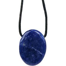 Collier Sodalite Pierre Percée – Élégance et Bien-être