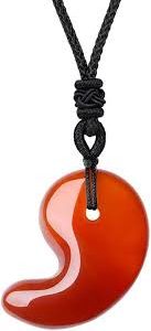 Collier Ajustable Pendentif Magatama - Élégance et Harmonie