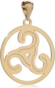 Pendentif Amulette Triskelion NKlaus - Élégance et Protection
