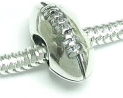 Pendentif Ballon de Rugby - Élégance et Passion