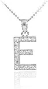 Pendentif en Zirconium avec Initiales – Élégance Personnalisée