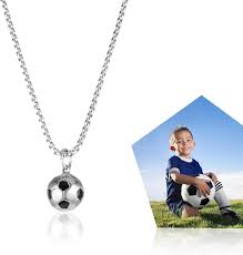 Collier Pendentif Ballon Football Garçons - La touche parfaite pour les jeunes footballeurs