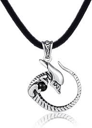 Pendentif Alien en Caoutchouc Inoxydable - Un Must-Have