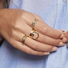 Bague Pendentif Zag : Élégance et Originalité