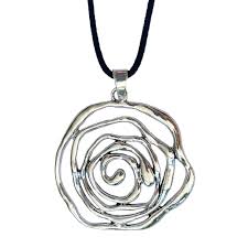 Grand Pendentif Spirale en Argent pour Femme – Élégance et Style