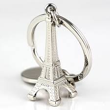 Porte Clés Romantique avec Pendentif Tour Eiffel