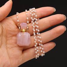 Collier Pendentif Bouteille Essentielle en Quartz Rose