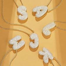 Pendentif Lettre Strass Bulle - Élégance Personnalisée