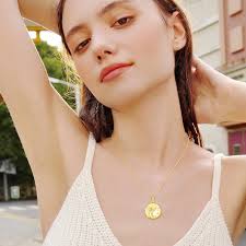 Pendentif Sterling Croissant pour Adolescents - Éclat et Élégance