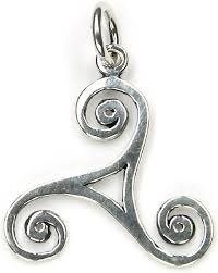 Pendentif Breton en Argent Triskelion - Élégance et Tradition